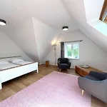 Haus-min-leevstes Dom wakacyjny