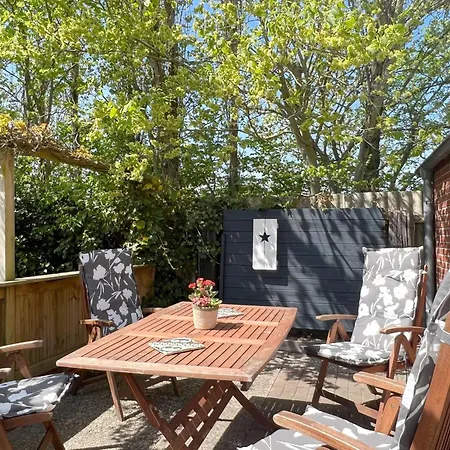 Holiday home Haus-min-leevstes Sankt Peter-Ording