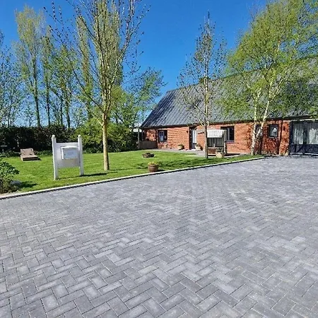 Haus-min-leevstes Böhl