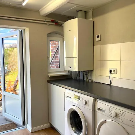 Haus-min-leevstes * Böhl