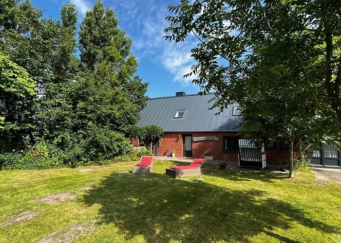 بيت للعطل Haus-min-leevstes