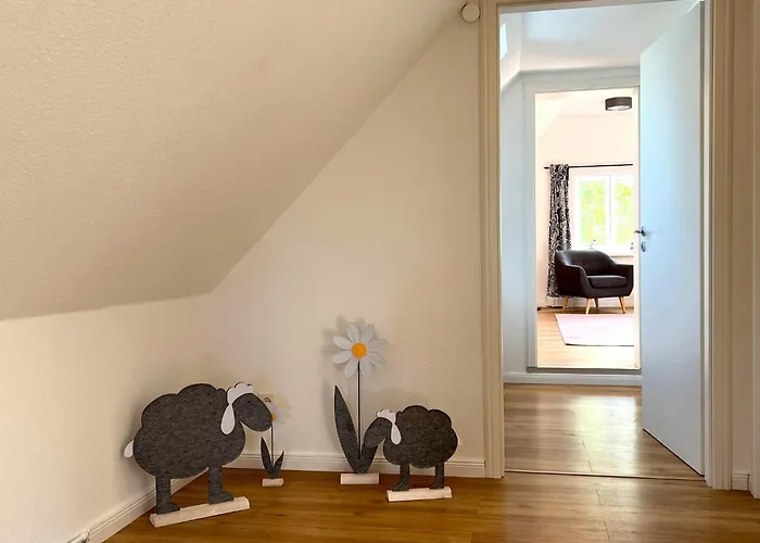 Haus-min-leevstes بيت للعطل *