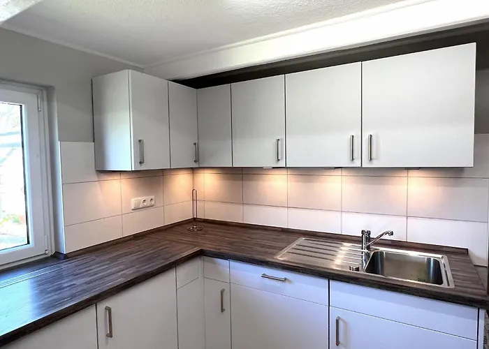 Haus-min-leevstes بيت للعطل *